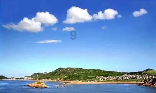 10岁磕到牙30岁才修复 医生：要定期口腔检查
